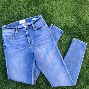 Authentic Frame Le High Skinny denim 27. Hidalgo.